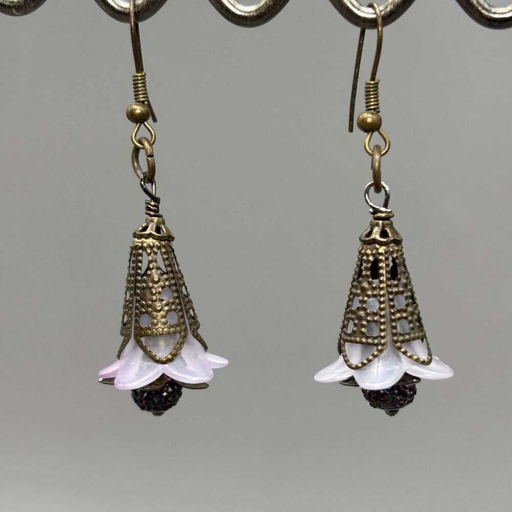 Vintage Boho Filigree Flower Dangle Trumpet Earrings Lavender Lucite Cottagecore